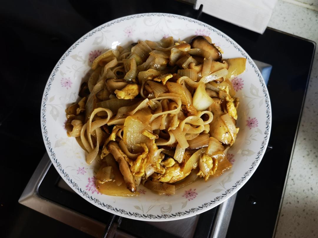 路边摊的炒河粉