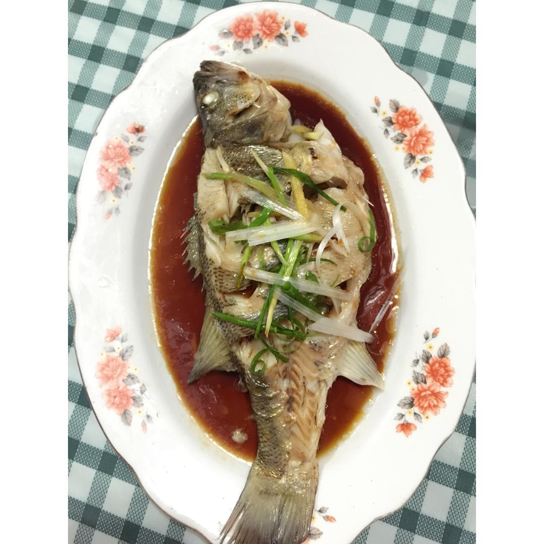 清蒸鲈鱼