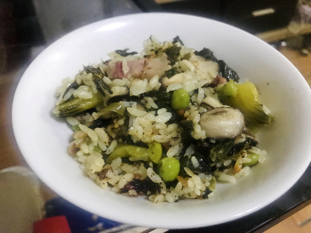 上海咸肉猪油菜饭（内附一定做出锅巴的技巧）
