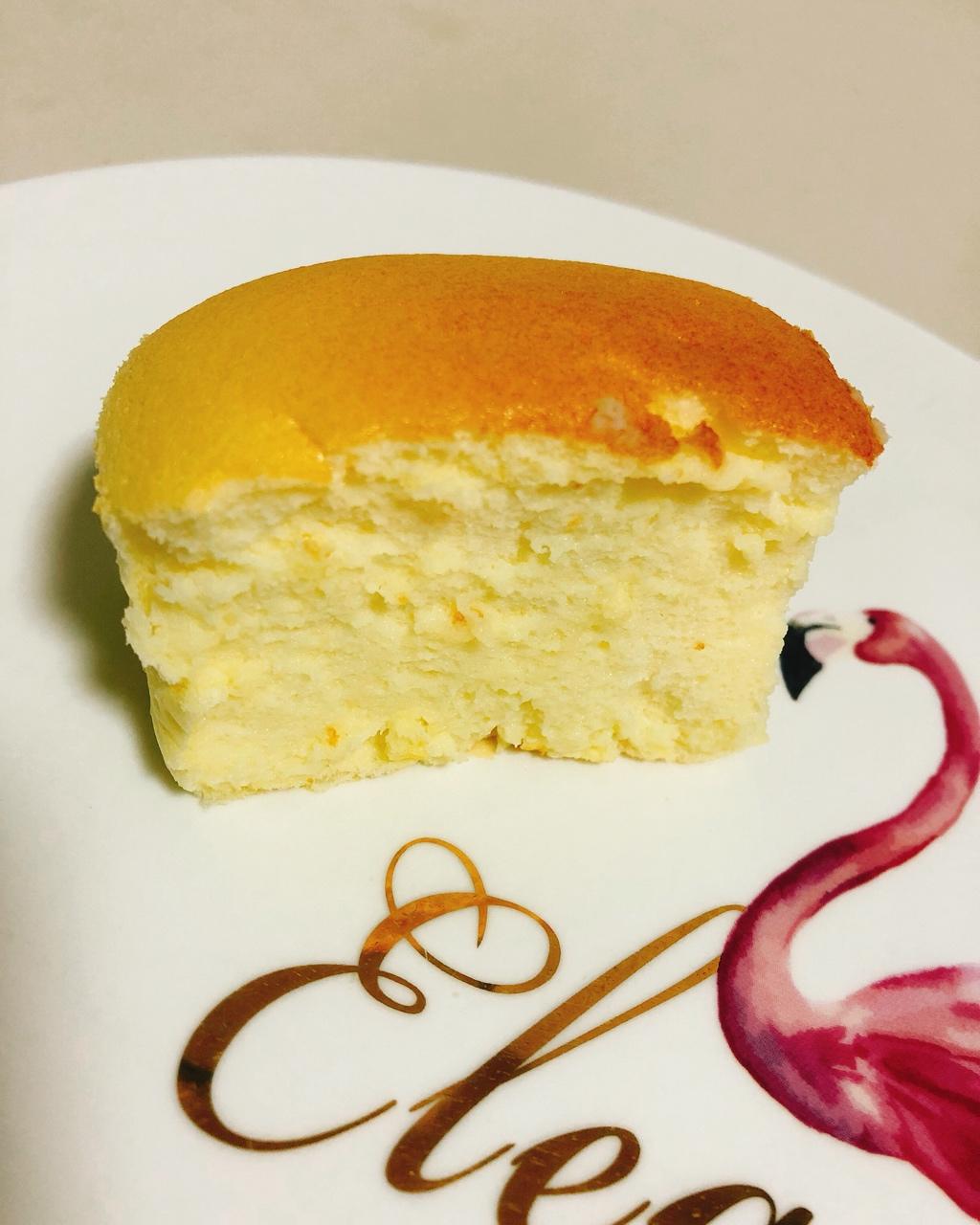 天天家流过果冻的小溪做的超软的~酸奶蛋糕