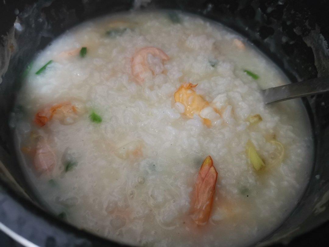 鲜虾砂锅粥