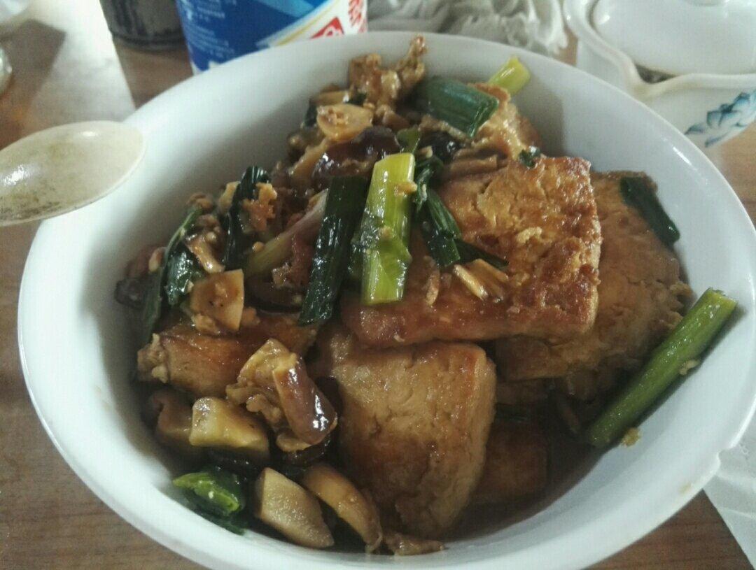 香菇豆腐煲