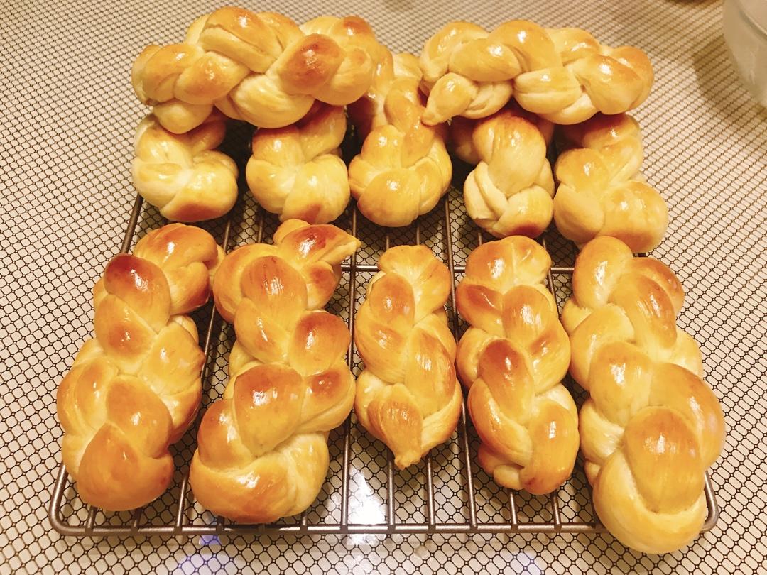 砂糖麻花面包（两股辫子）