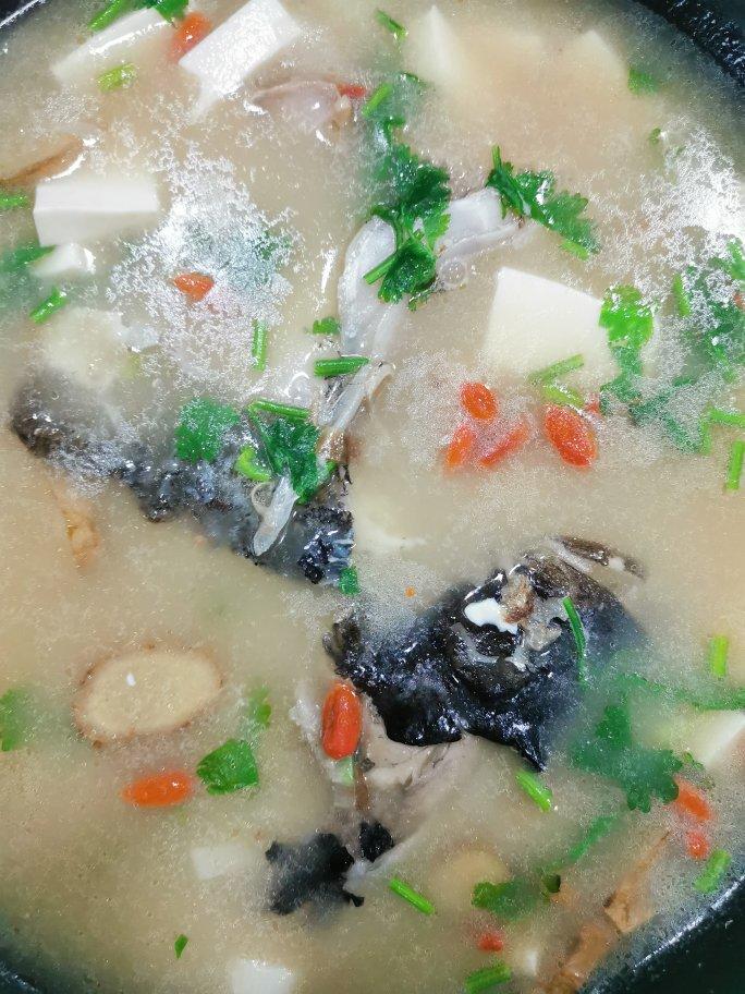 鱼头豆腐汤