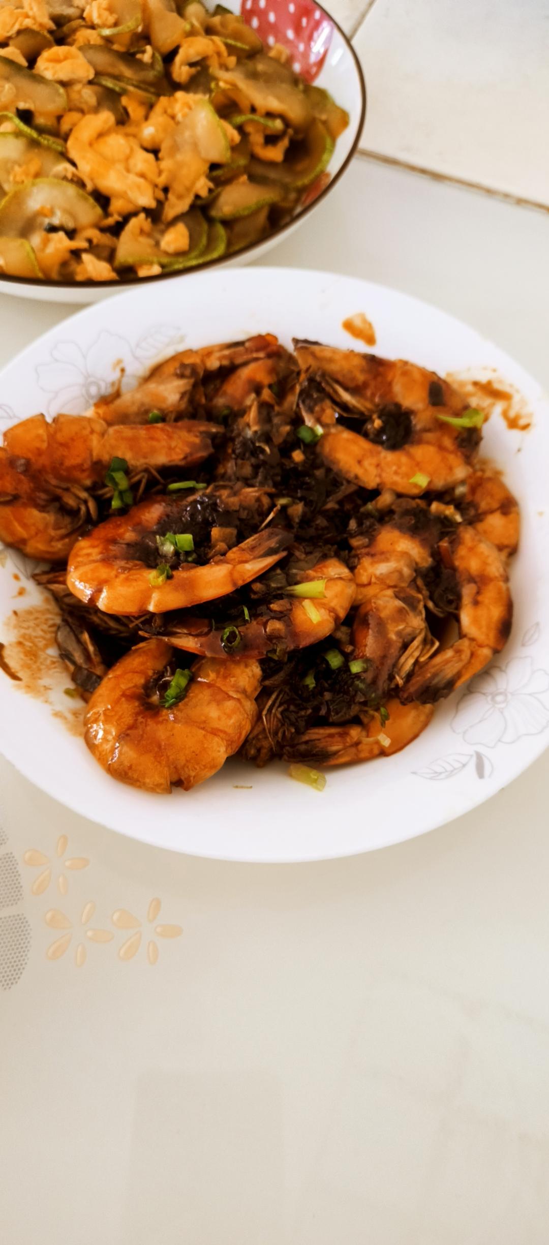 家庭版油焖大虾