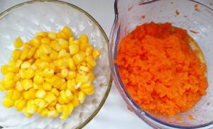 玉米胡萝卜葱花鸡蛋软饼（4人份）的做法 步骤2