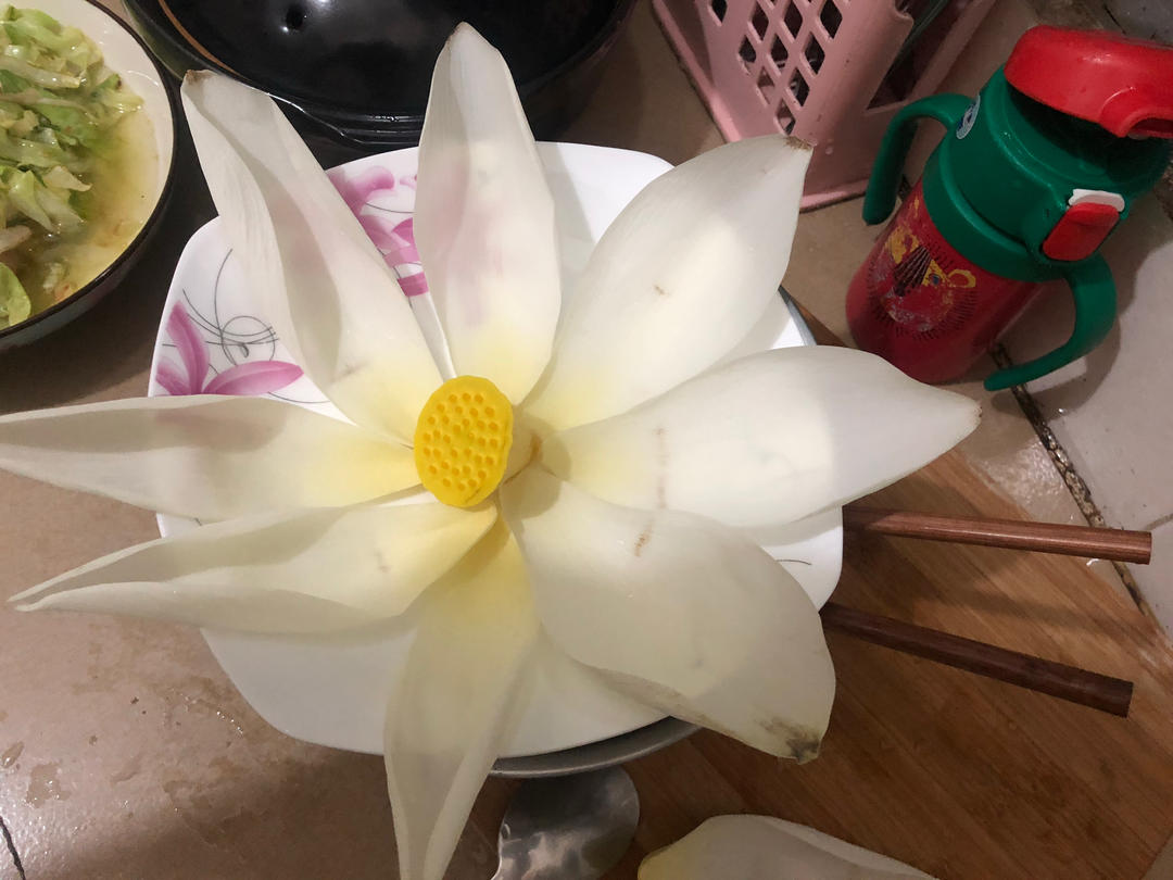 时令消暑佳品炸荷花