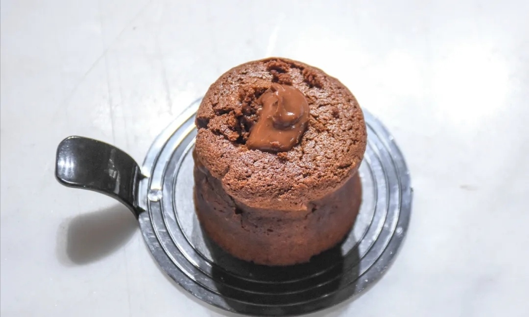 巧克力熔岩蛋糕的做法 步骤12