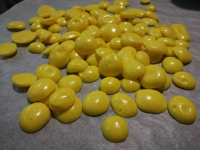 入口即化的无添加蛋黄溶豆