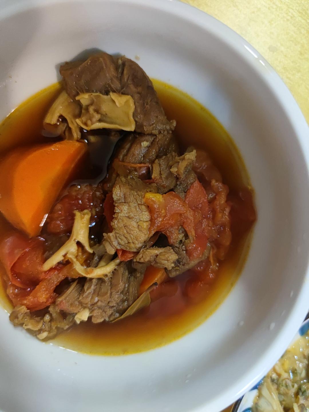 番茄土豆炖牛腩
