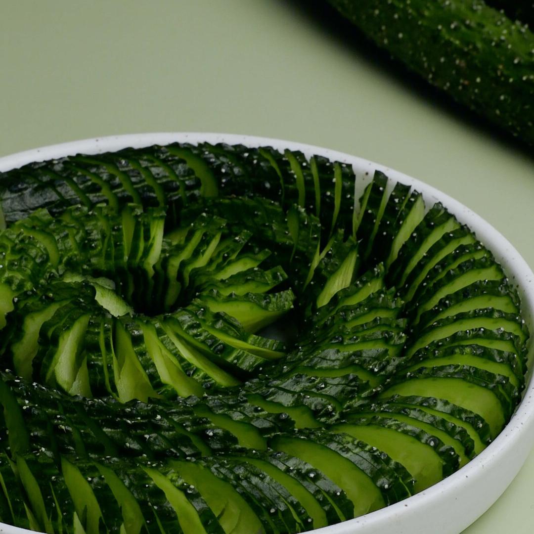 切蓑衣黄瓜的做法