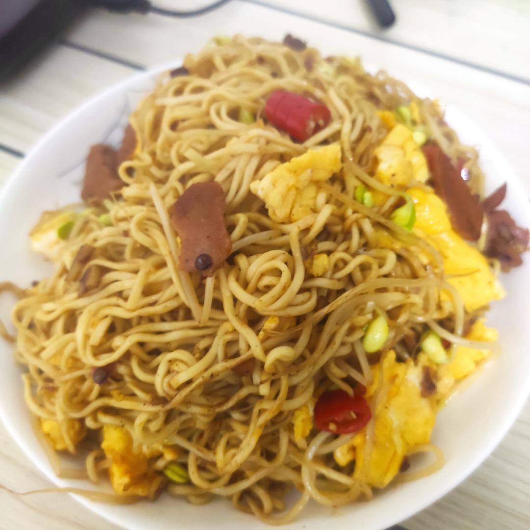 🍜最简单最好吃的家常炒面