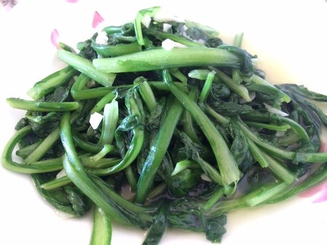 清炒茼蒿