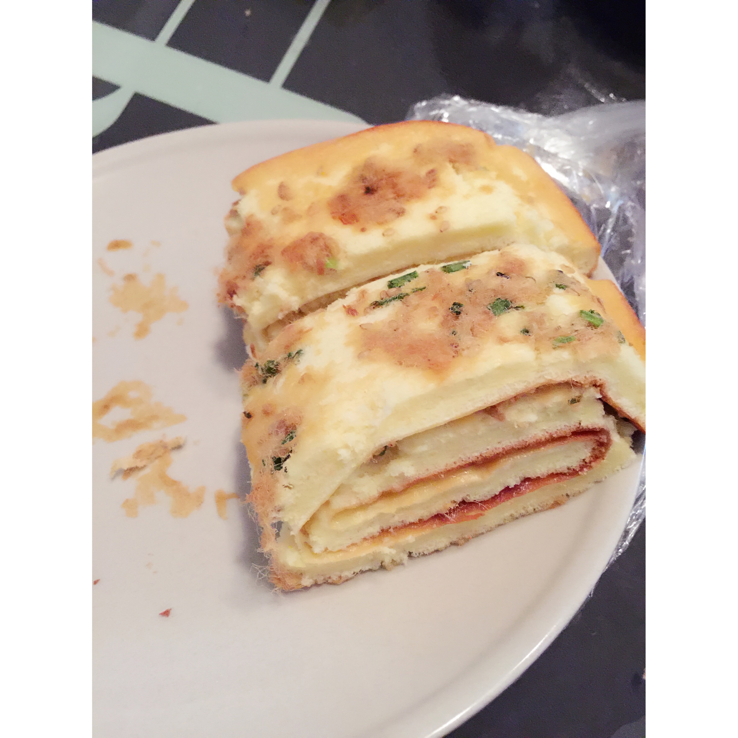 香葱肉松蛋糕卷