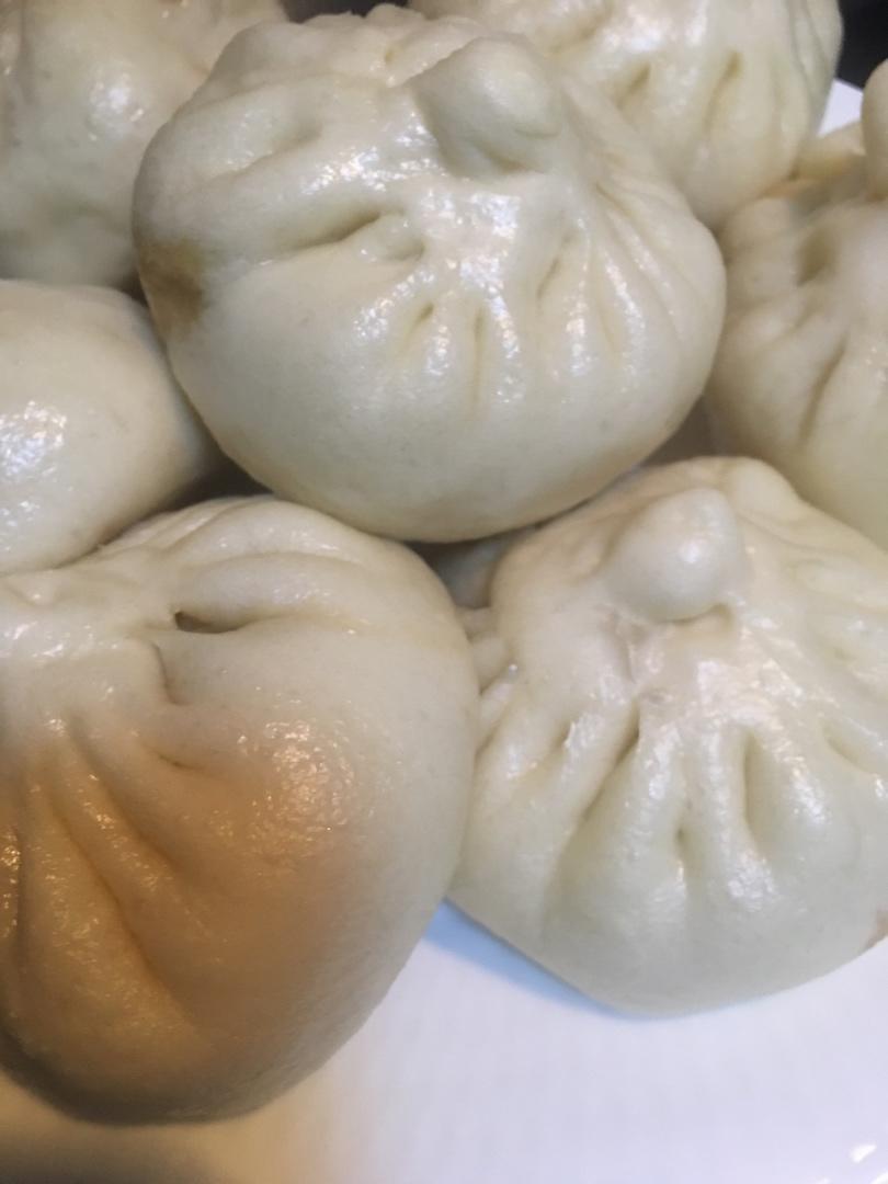 胡萝卜木耳鸡蛋包子——素包子也可以很好吃~