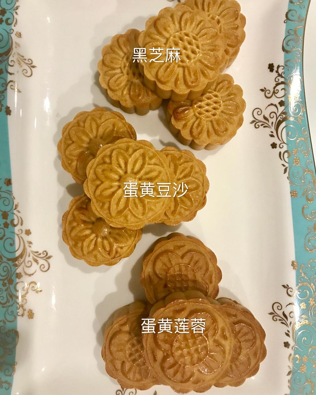 广式月饼—蛋黄莲蓉月饼
