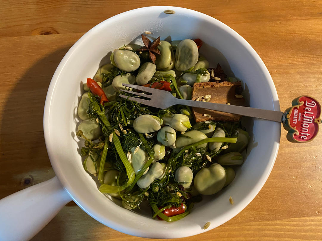 茴香豆、水煮五香蚕豆，孔乙己那碟让我们都流过口水的豆子