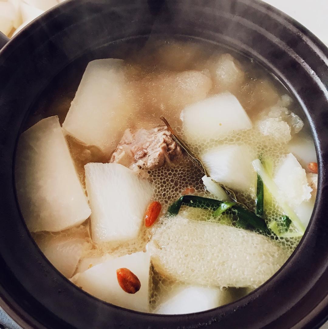 萝卜棒骨汤