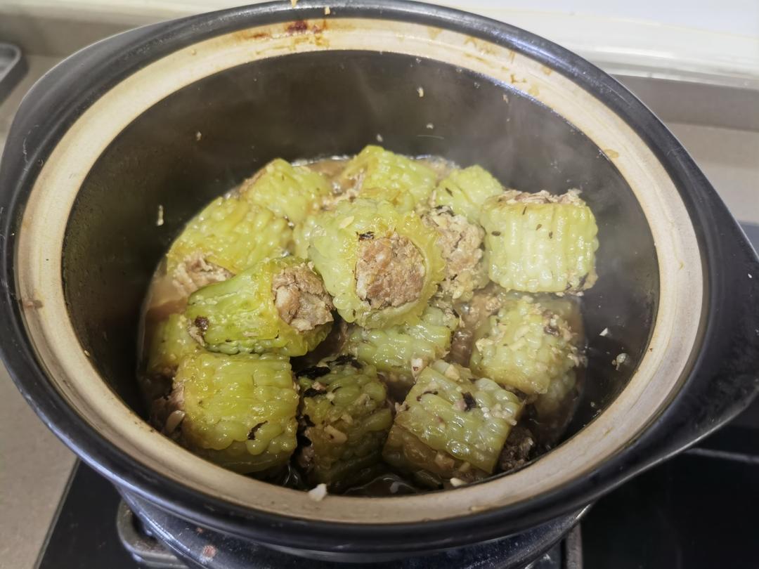夏天消暑-苦瓜酿肉