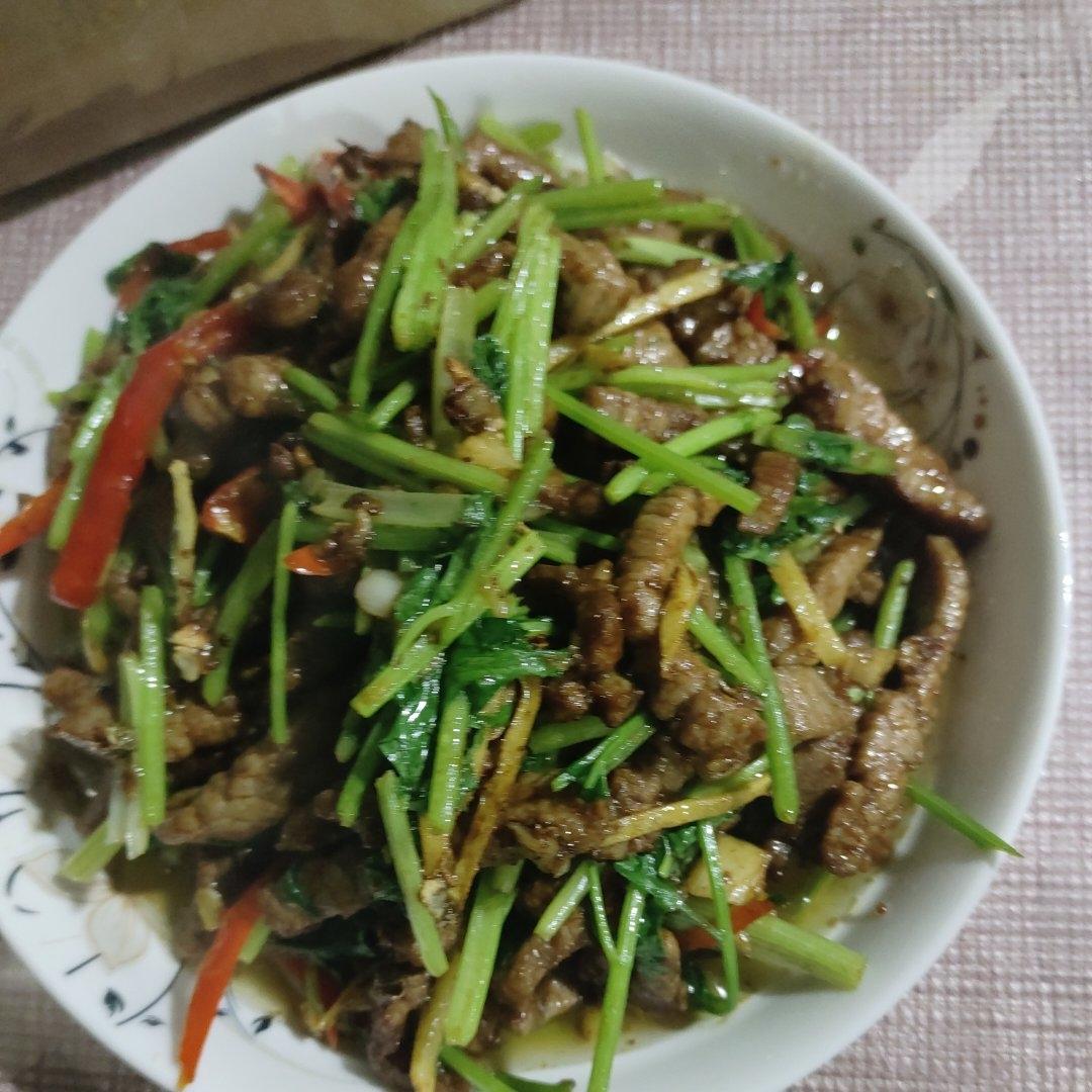 香菜牛肉