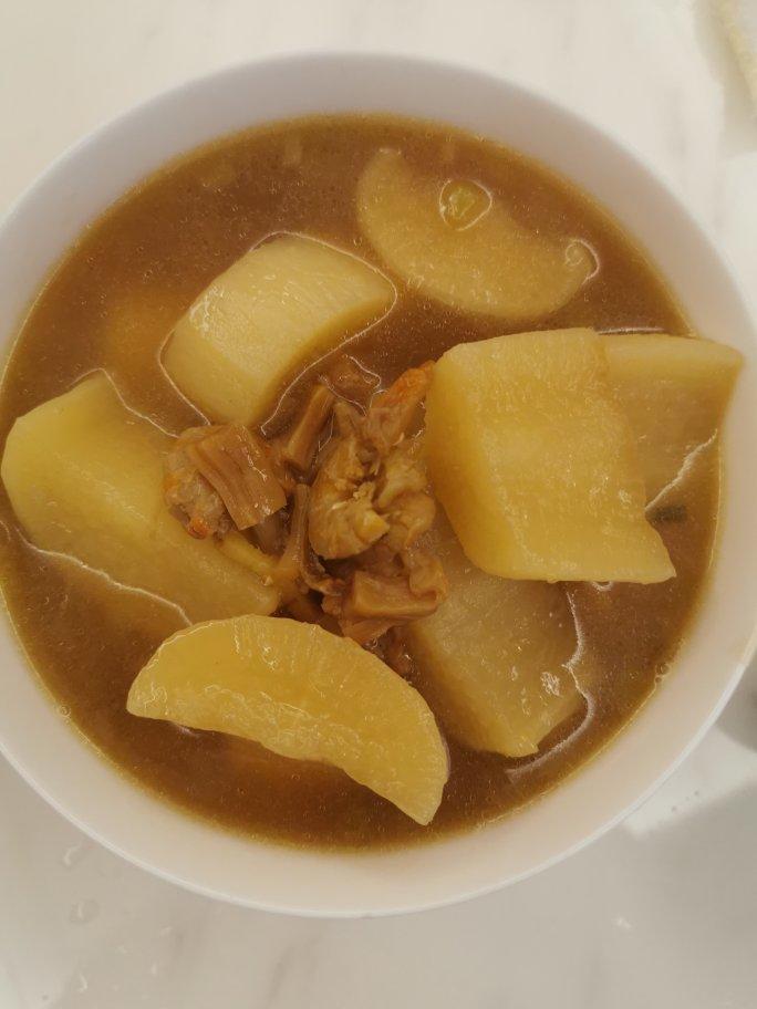 鲍汁萝卜煲，冬季温润的鲜甜味道