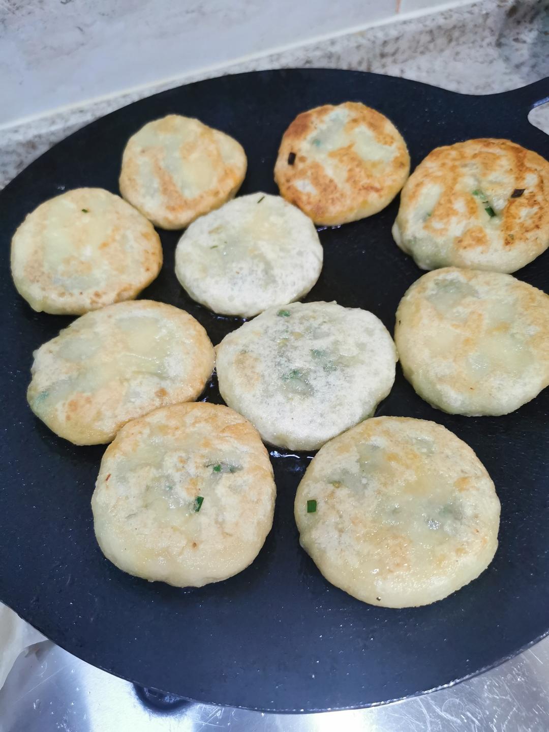 皮薄如纸的韭菜馅饼|免揉面法