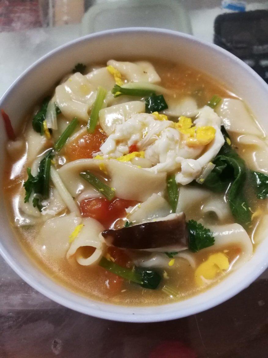面 菠菜鸡蛋手擀汤面 lllll喵做的菠菜鸡蛋手擀汤面 lllll喵