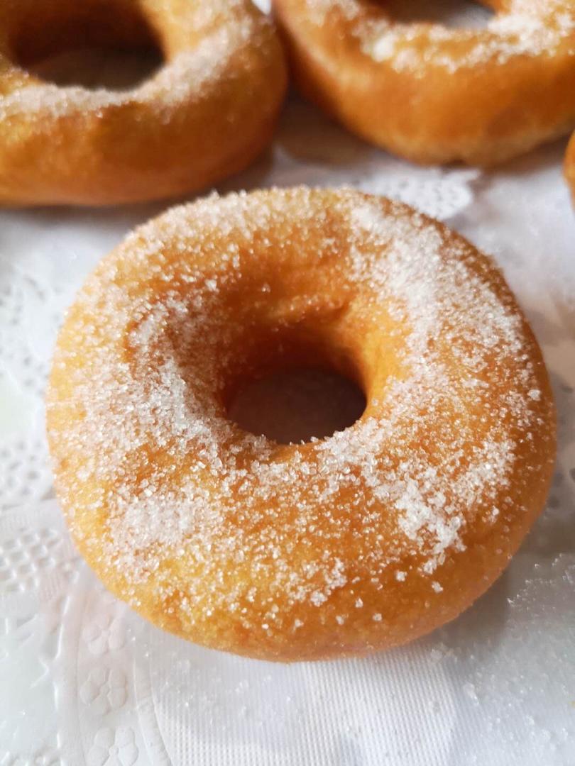 🍩超快手一小时低糖无需烤箱的甜甜圈（详细视频）