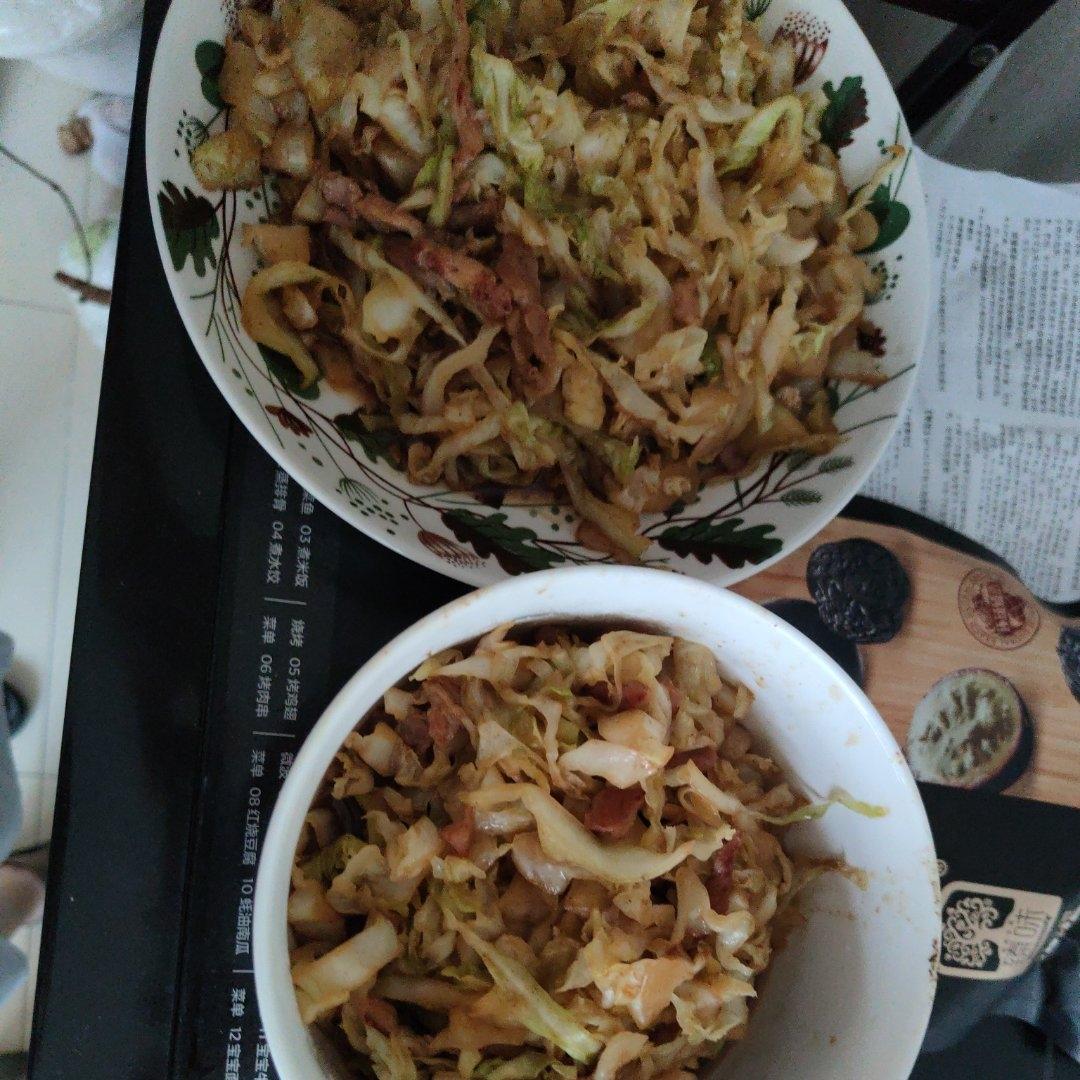 手撕包菜炒肉+13香 快手下饭