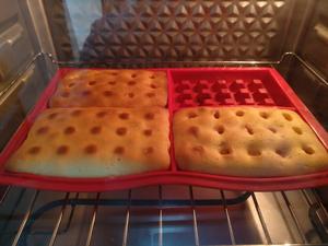 华夫饼硅胶模具烤箱版(一人份、详细图解、玉米油、无泡打粉、海氏40L烤箱)的做法 步骤6