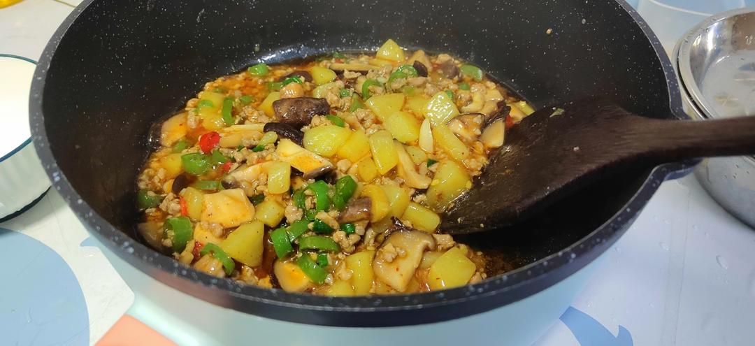 ㊙️香菇土豆肉沫拌饭❗️比外卖还好吃