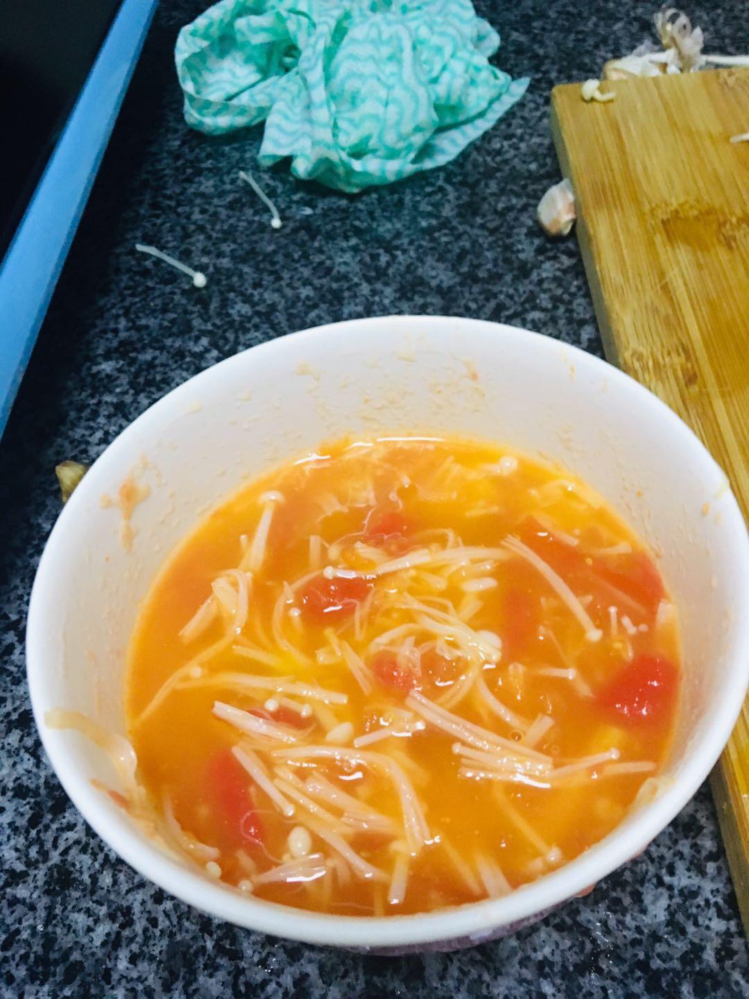 番茄金针菇汤