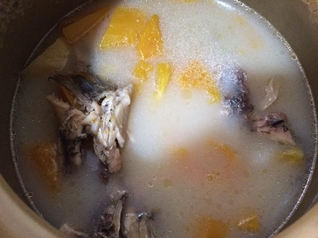 广东煲汤-鲫鱼木瓜汤的做法