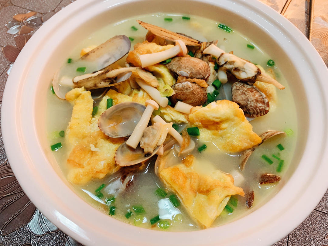 我是无名小姐姐做的土豆排骨汤