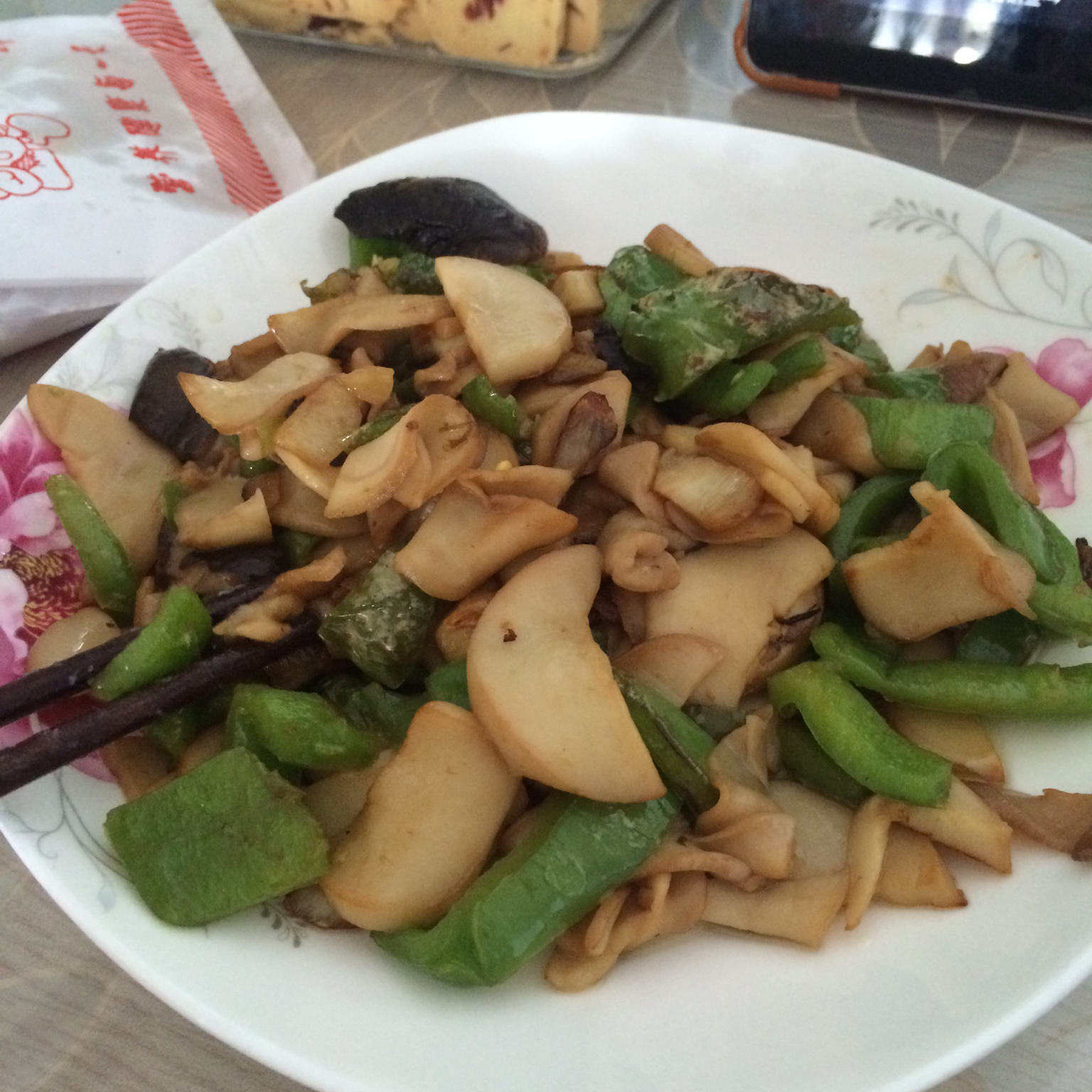 青椒素炒杏鲍菇