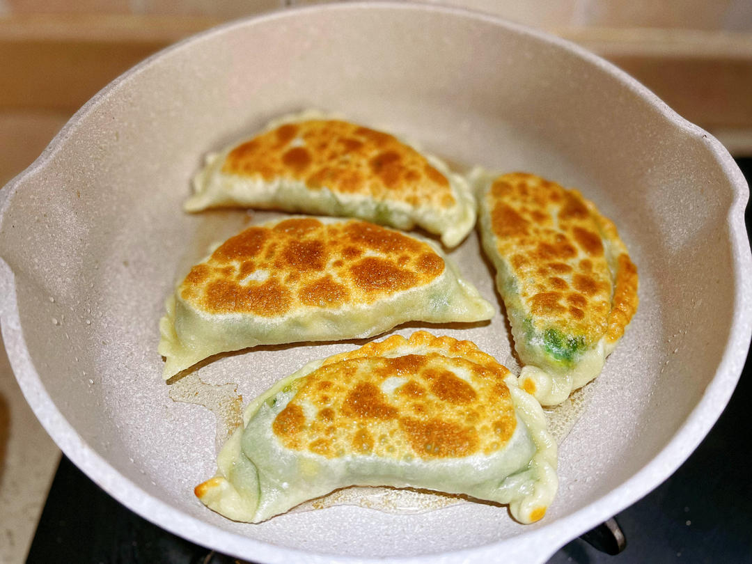 韭菜盒子（超详细菜谱）