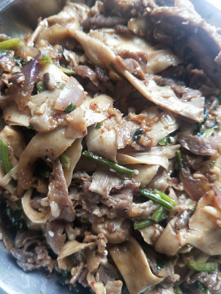 孜然杏鲍菇肥牛卷