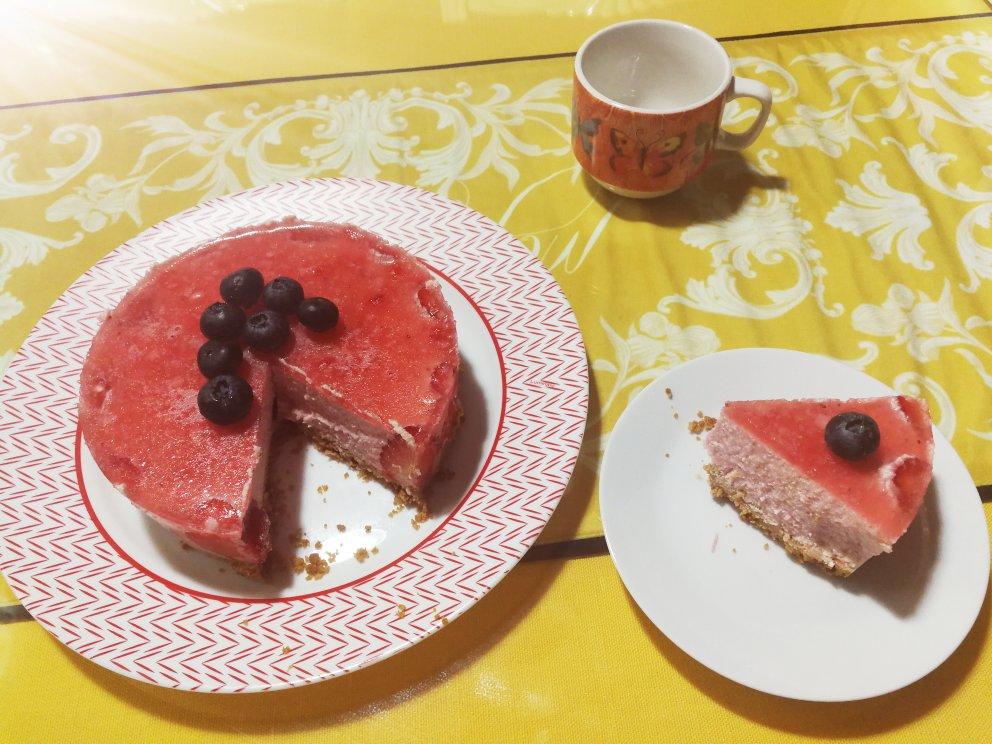 草莓慕斯蛋糕（6寸）