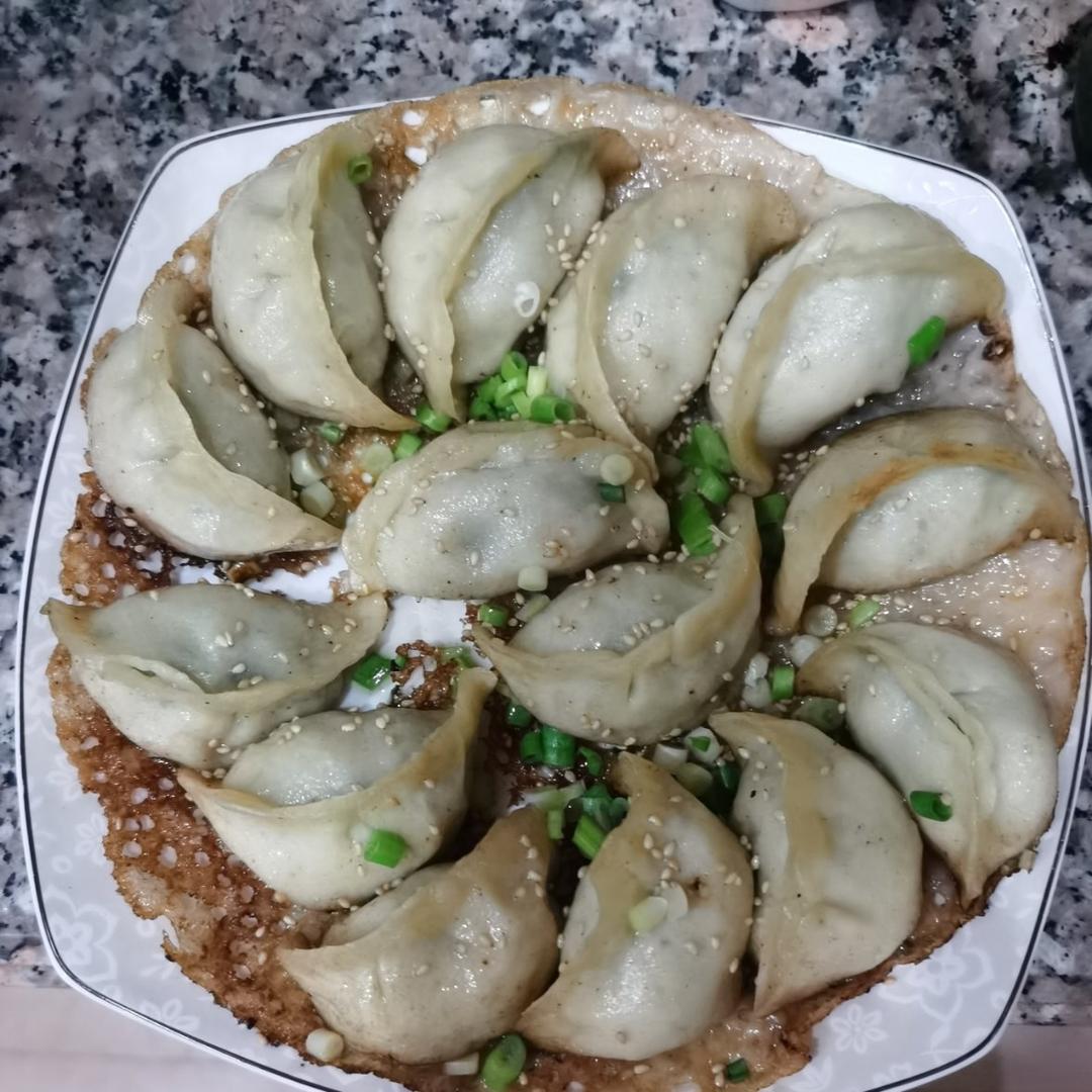 速冻饺子版煎饺