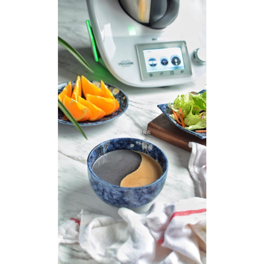 不加糖也香甜软滑的红枣核桃糊