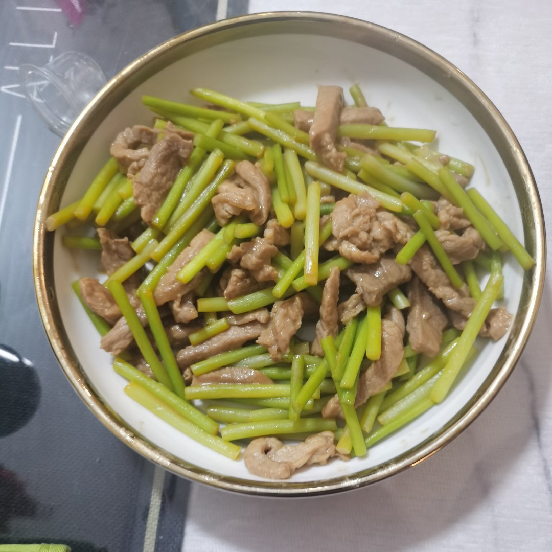 蒜苔炒肉