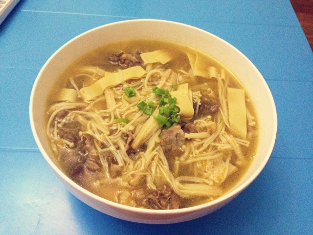 酸汤肥牛