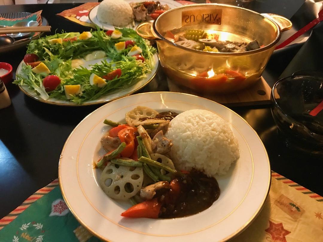 太满足 | 烤鸡时蔬咖喱饭