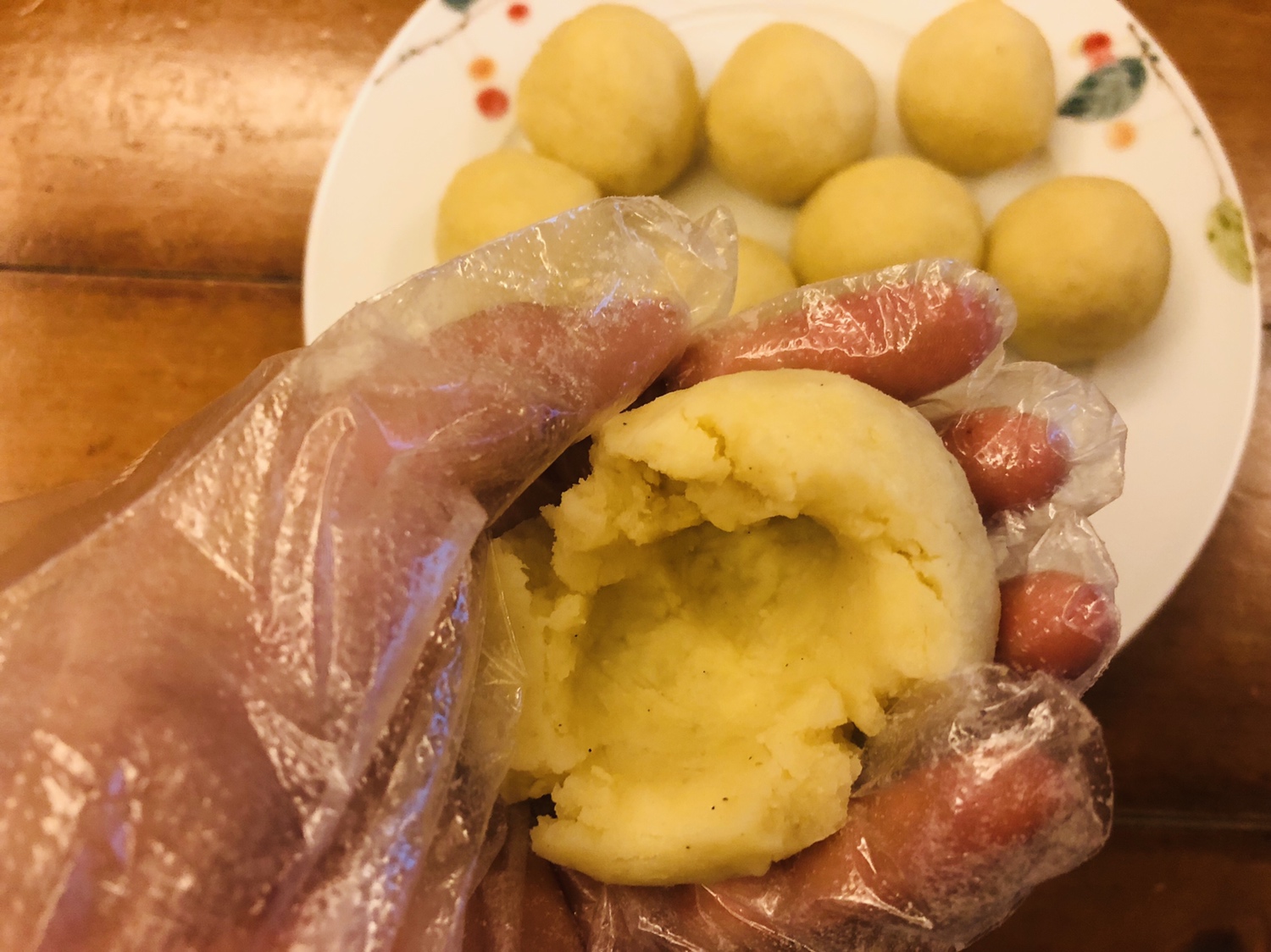 健康版的土豆泥蛋黄酥的做法 步骤15