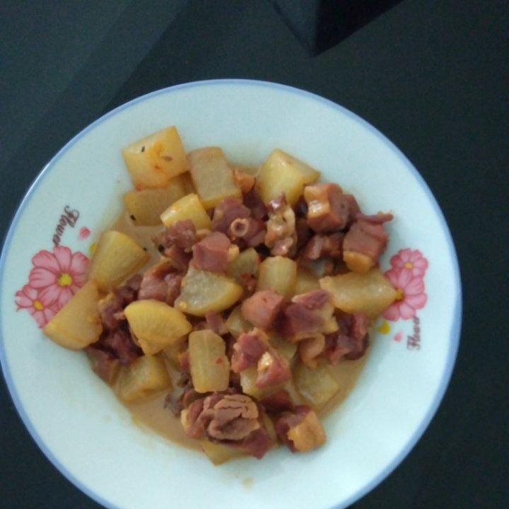 简单快手的香辣腊鸭腿