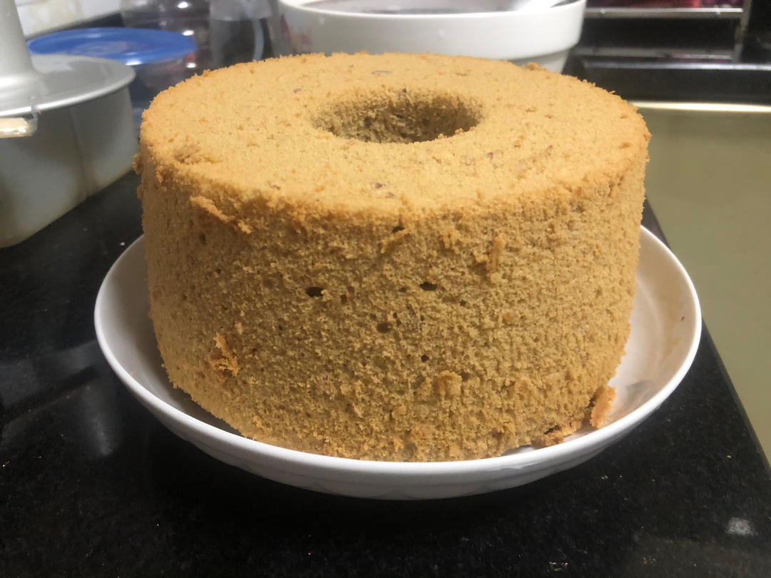 浓郁咖啡坚果戚风蛋糕