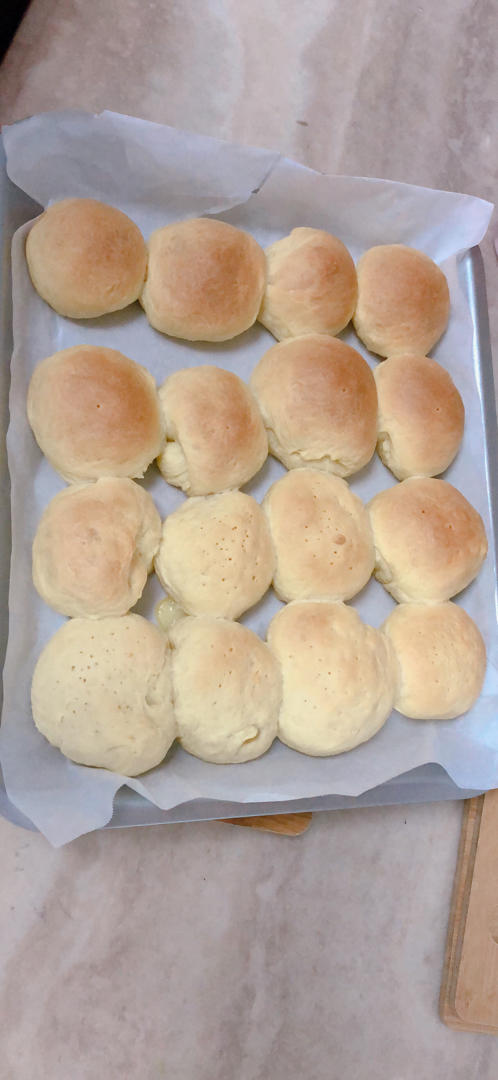 可以一片一片撕着吃的奶油小餐包