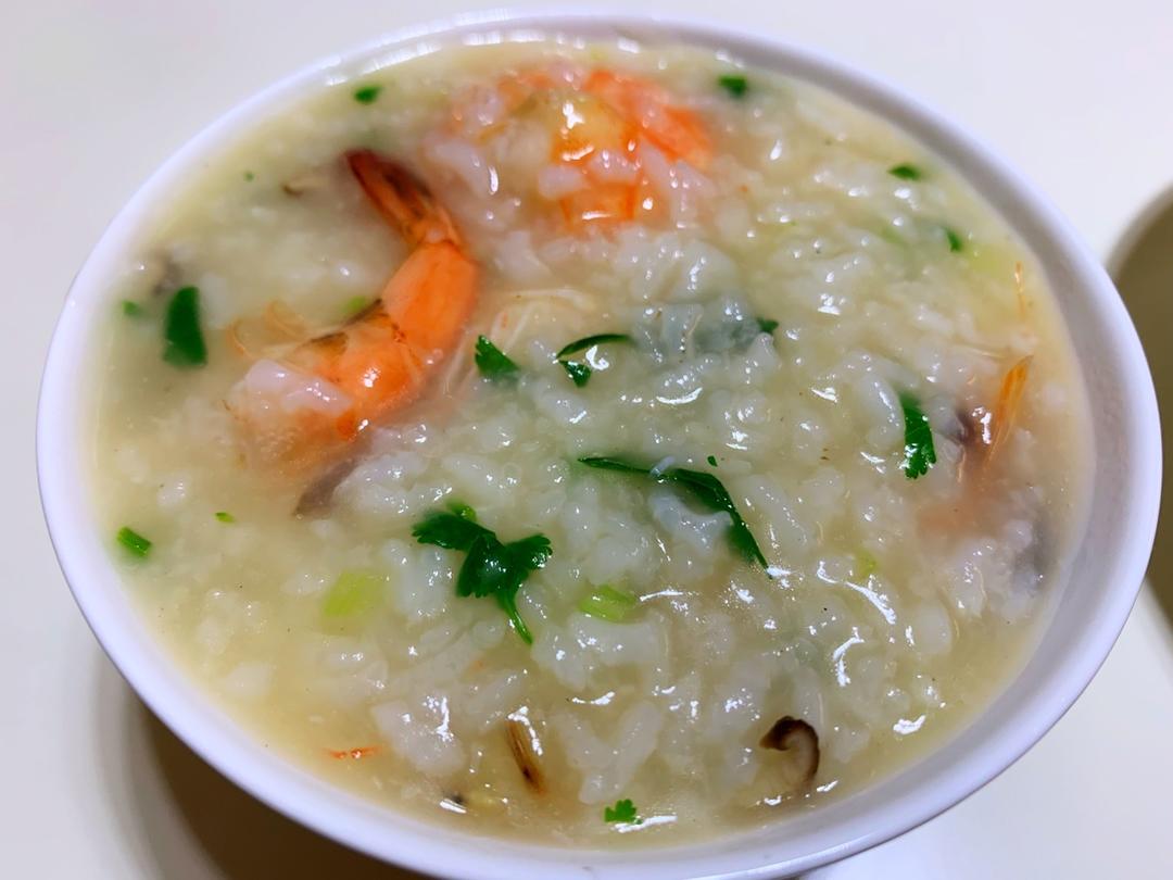鲜虾砂锅粥