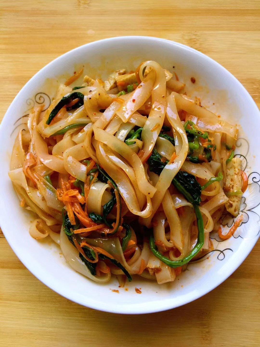 白团子王月177做的陕西擀面皮