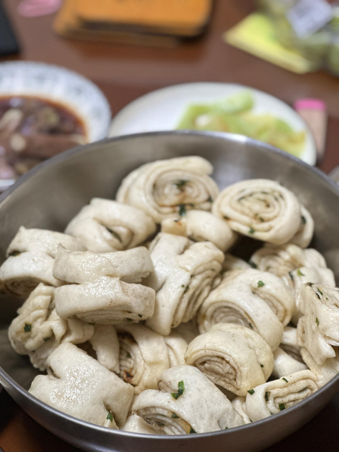 🌺椒盐葱香花卷🌺（操作简单，好吃又好看）